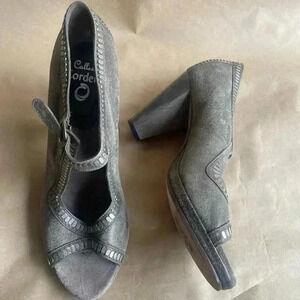 Calleen Cordero Studded Peep Toe Block Heels Leather 9.5 EUC.